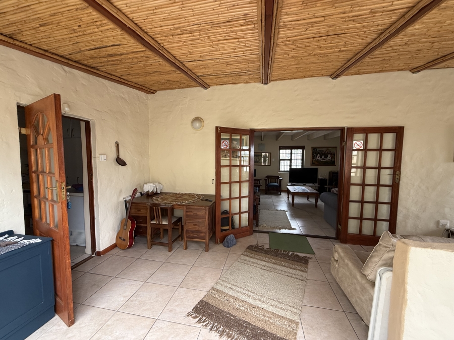 4 Bedroom Property for Sale in Vakansieplaas Western Cape